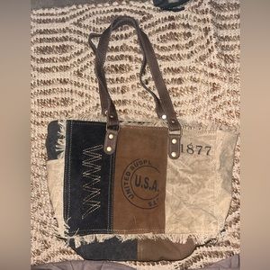 Myra Bag